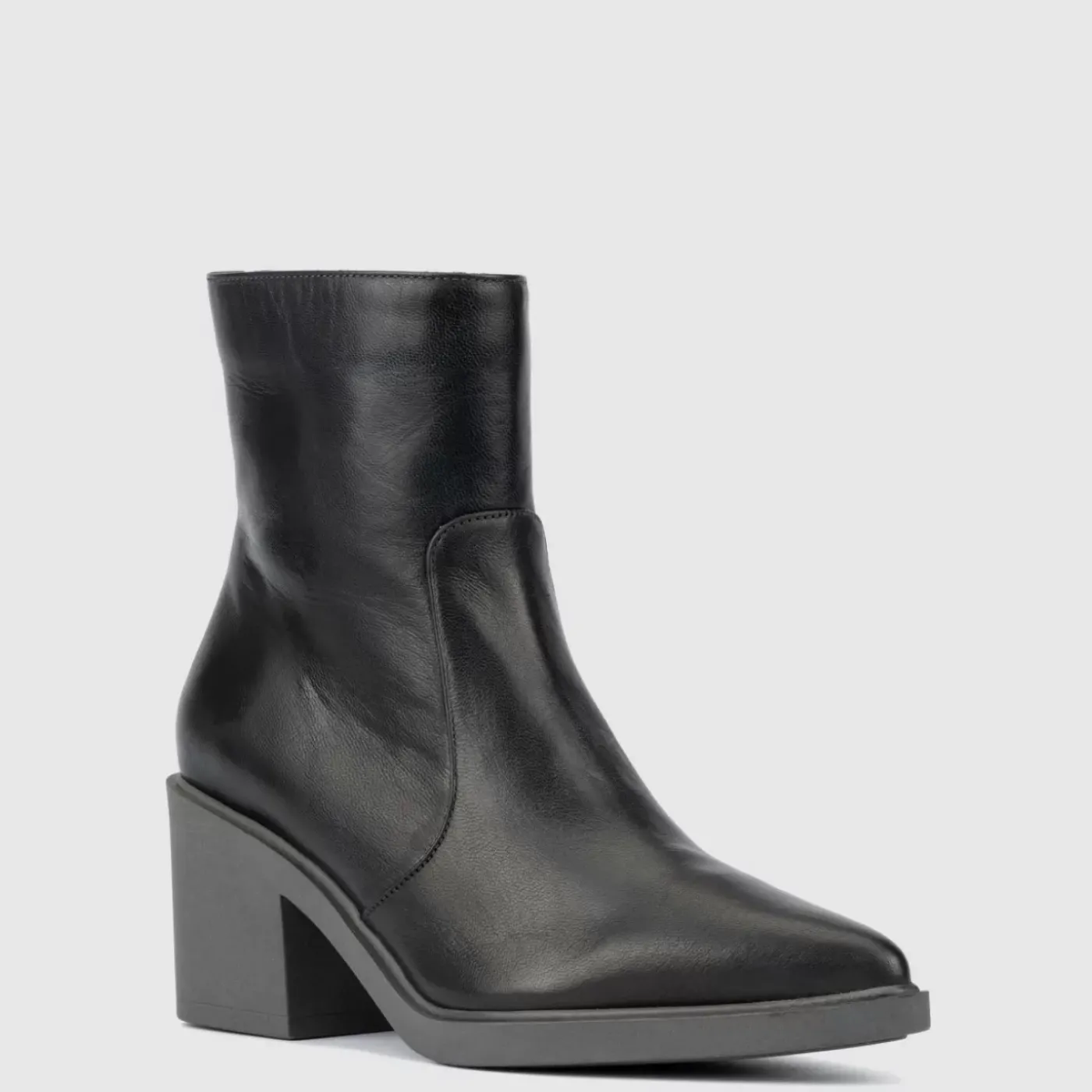 Online Cia Women Boots