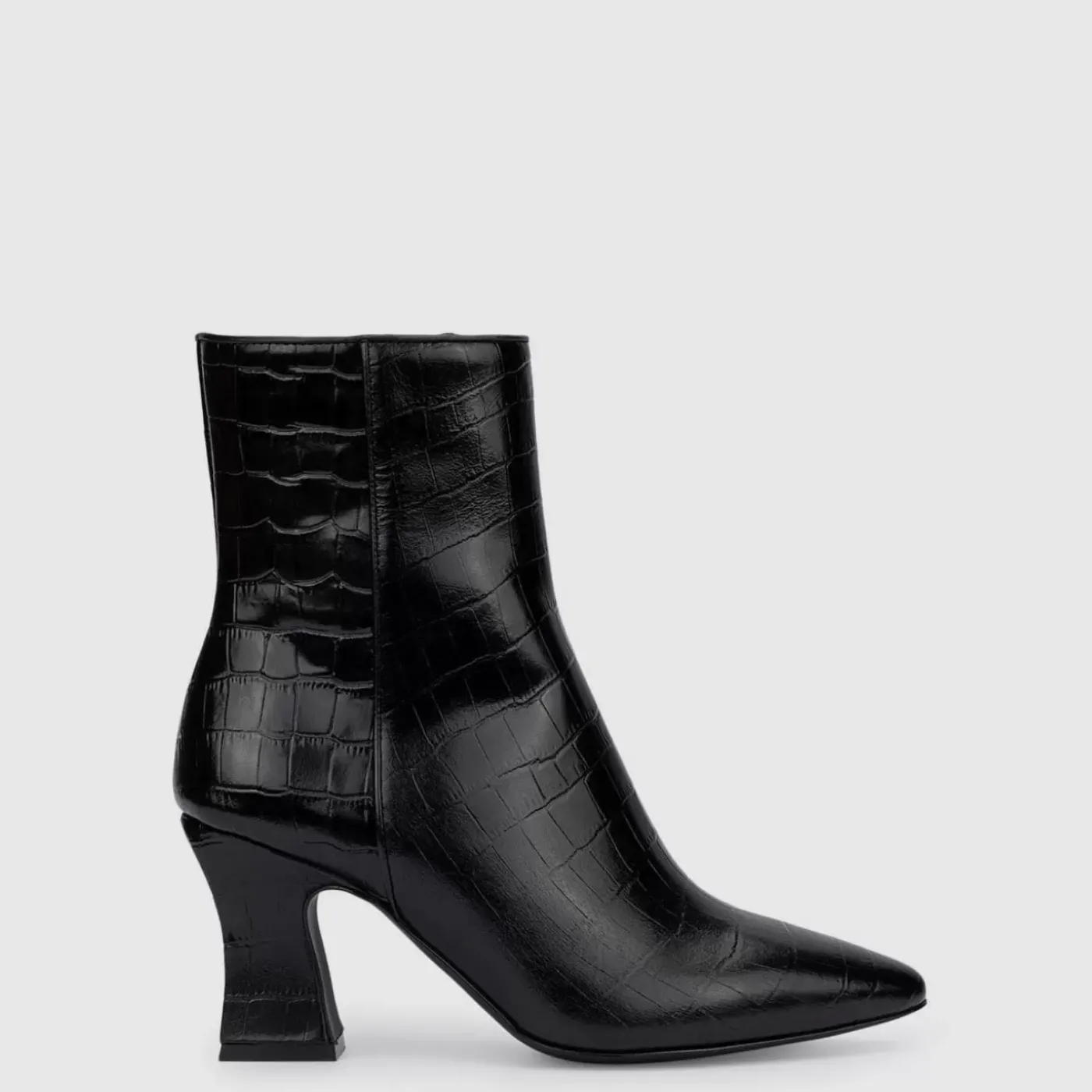 Online Claina Women Boots