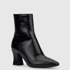 Online Claina Women Boots
