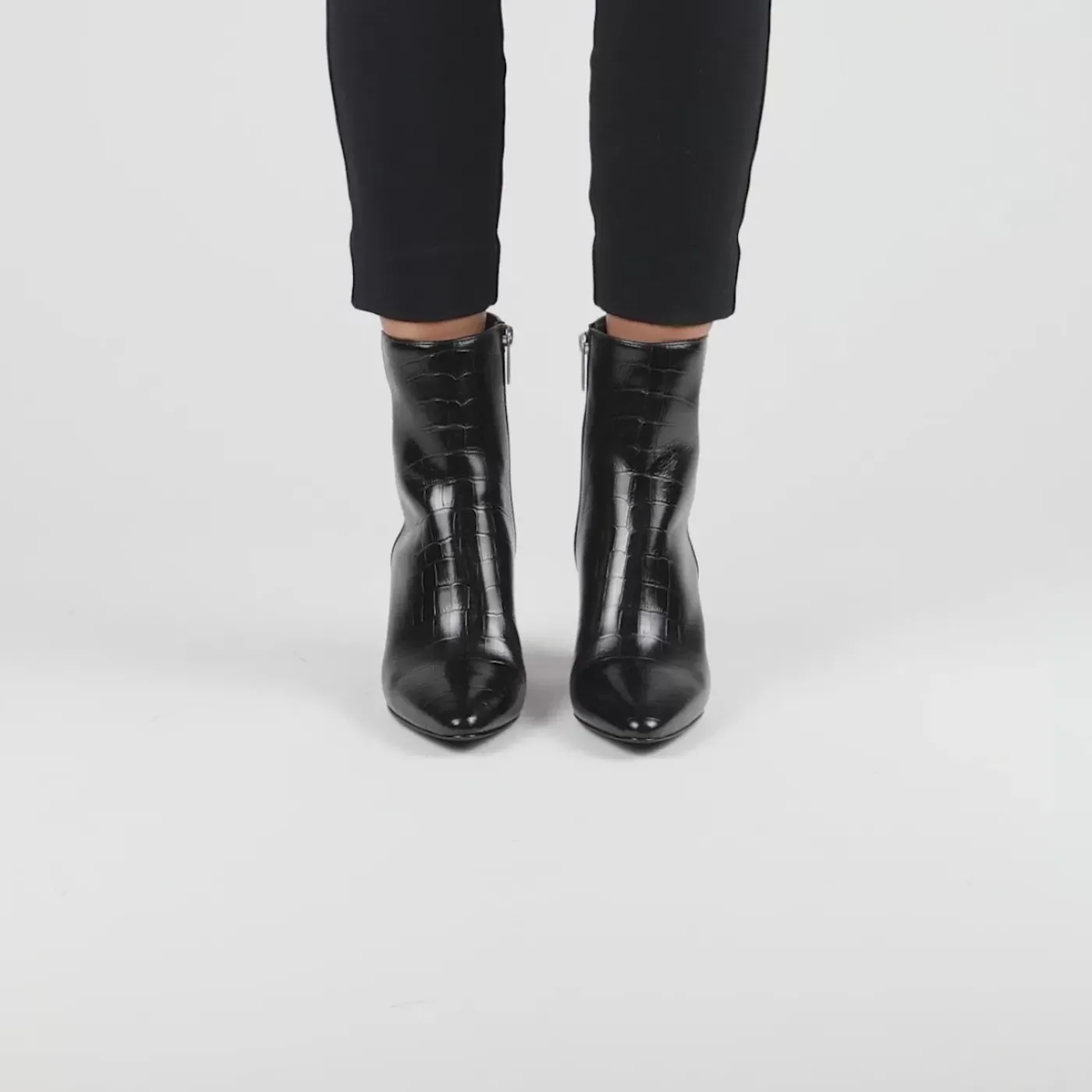 Online Claina Women Boots