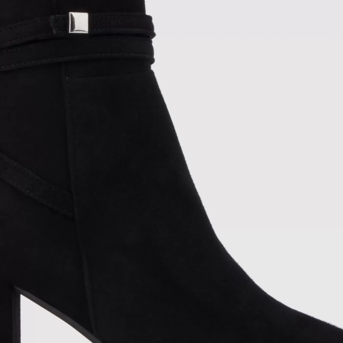 Discount Linna Women Boots
