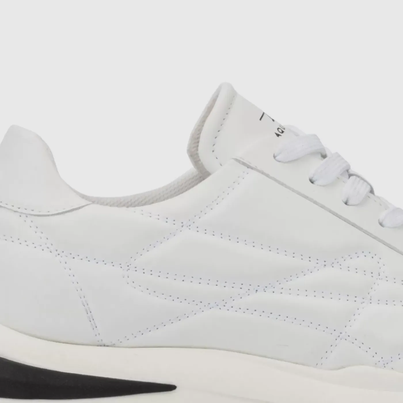 Lissandra Women Sneakers