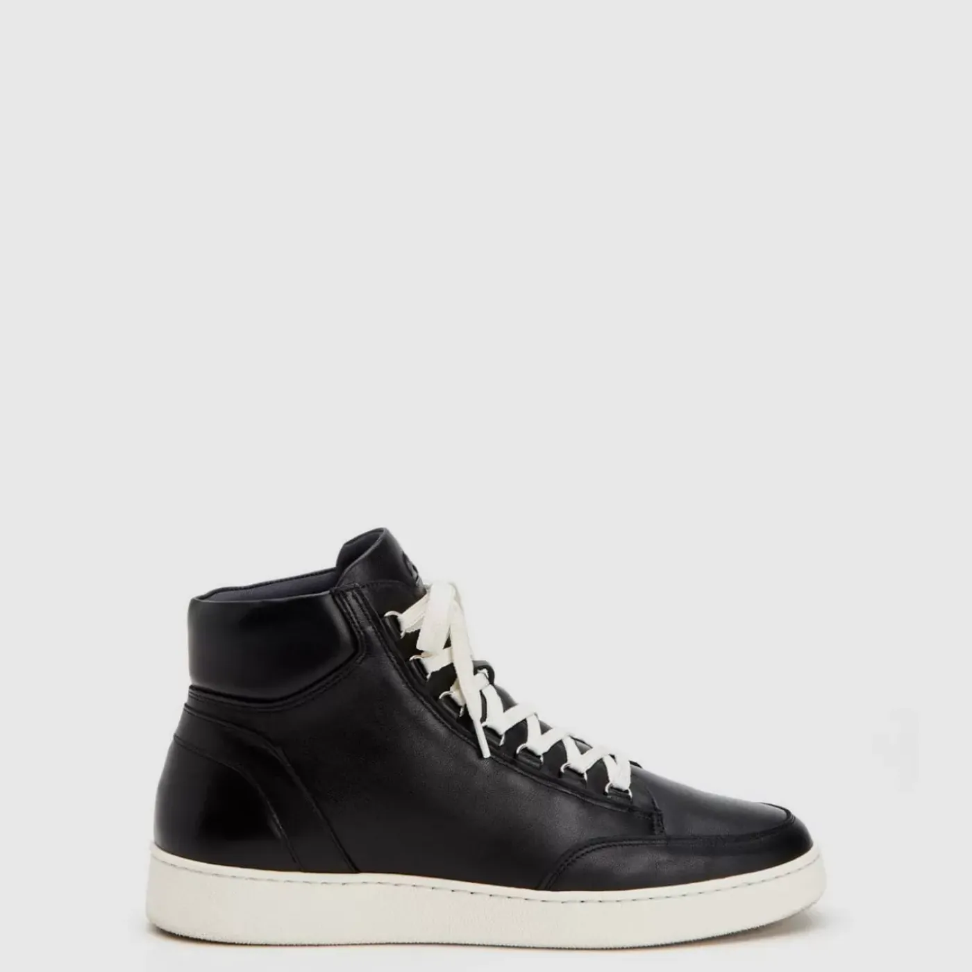 Online Pete Men Sneakers