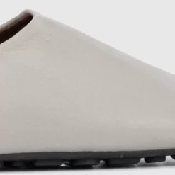 Clearance Quortney Women Flats
