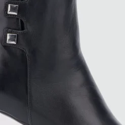 Romea Women Boots
