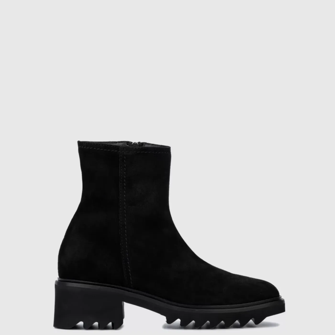 Saundra Women Boots