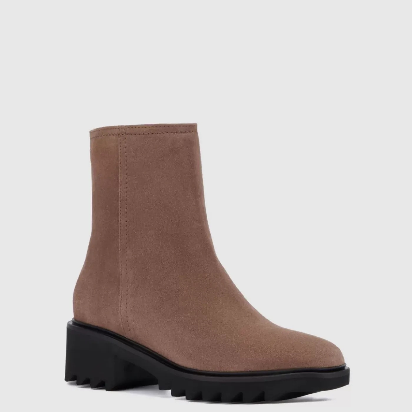 Sale Saundra Women Boots