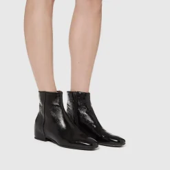 Sale Ulyssaa Women Boots