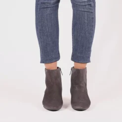 Ulyssaa Women Boots