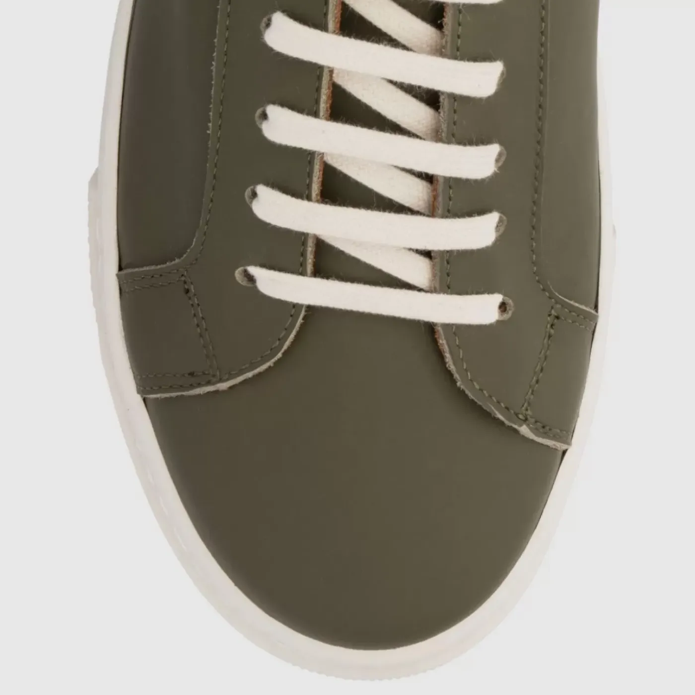 Hot Vic Men Sneakers